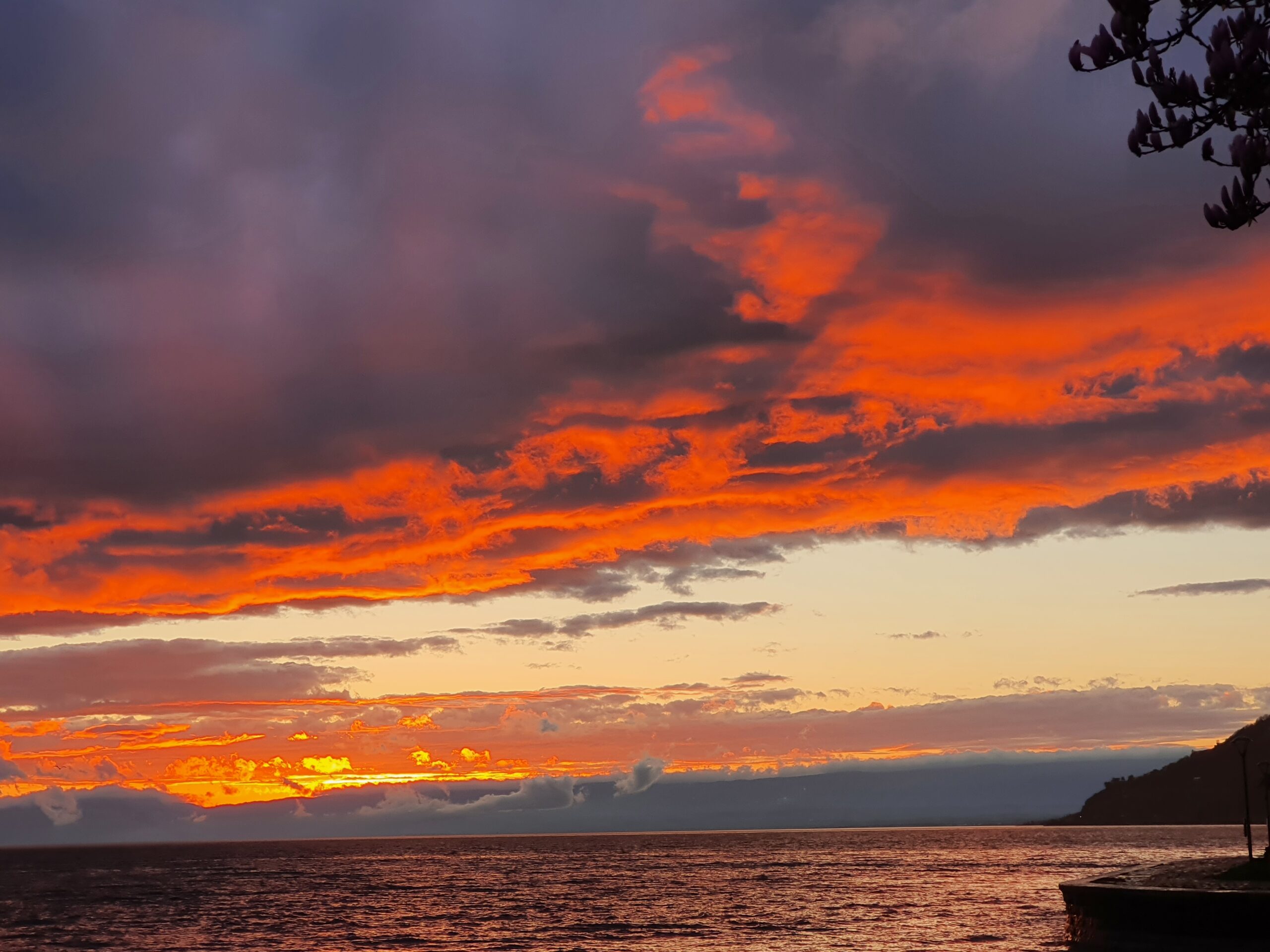 Ciel de feu sur Vevey