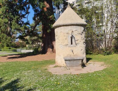 Le vieux puits fontaine