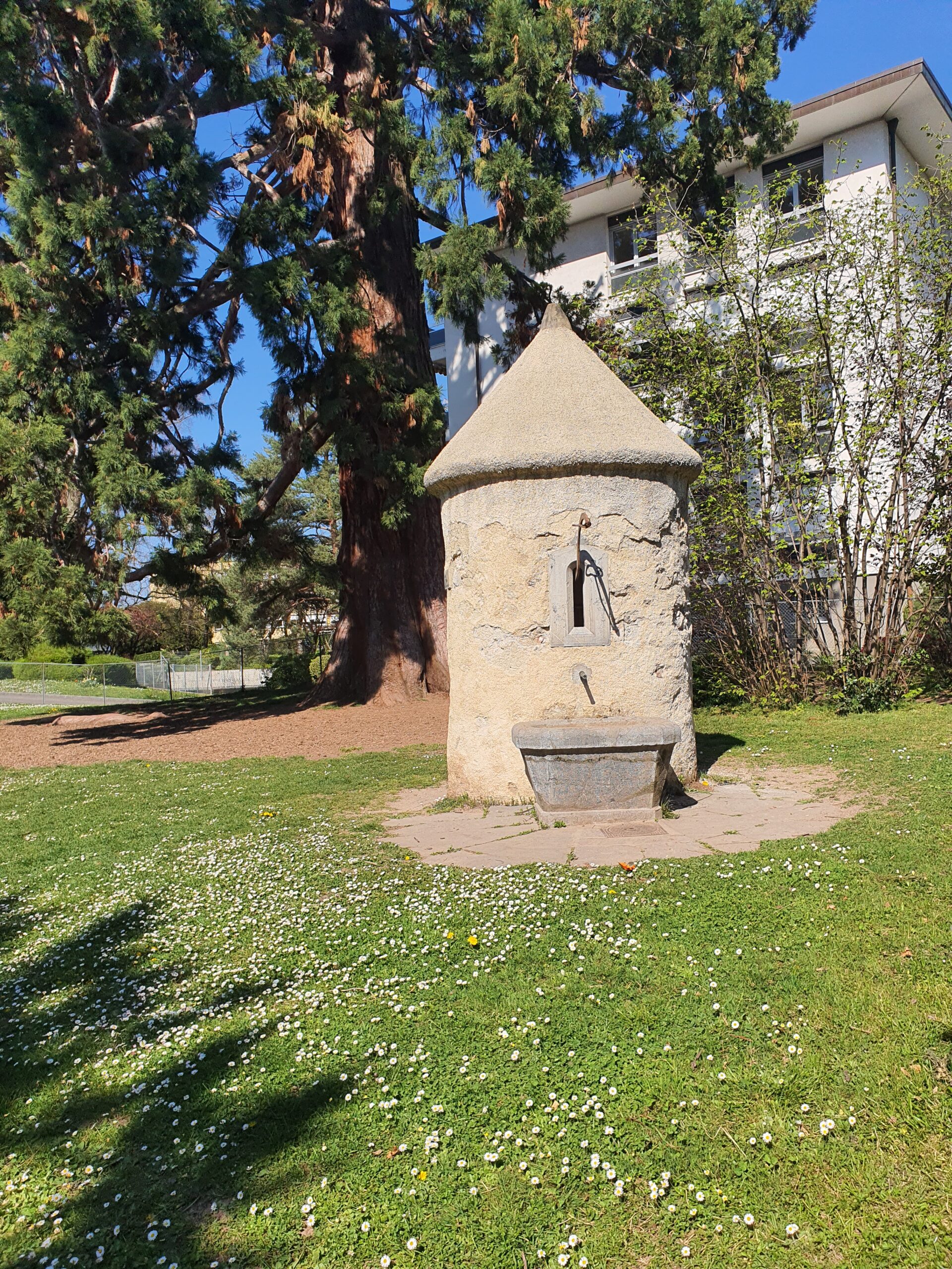 Le vieux puits fontaine